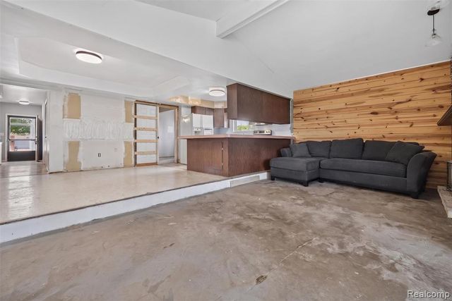 14535 Brohl Drive, Warren, MI 48088
