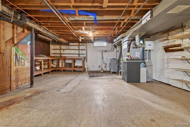 14535 Brohl Drive, Warren, MI 48088