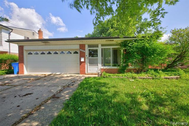 14535 Brohl Drive, Warren, MI 48088