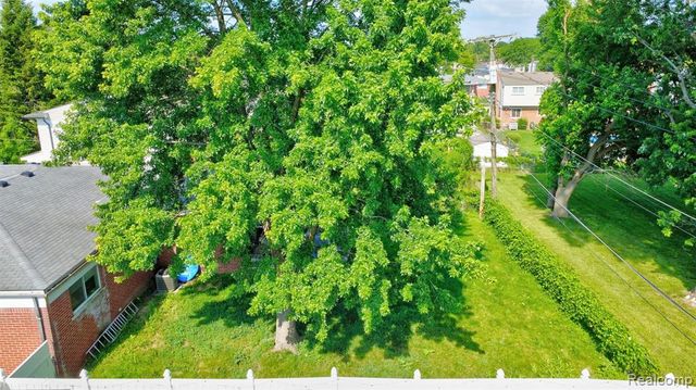 14535 Brohl Drive, Warren, MI 48088