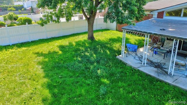 14535 Brohl Drive, Warren, MI 48088