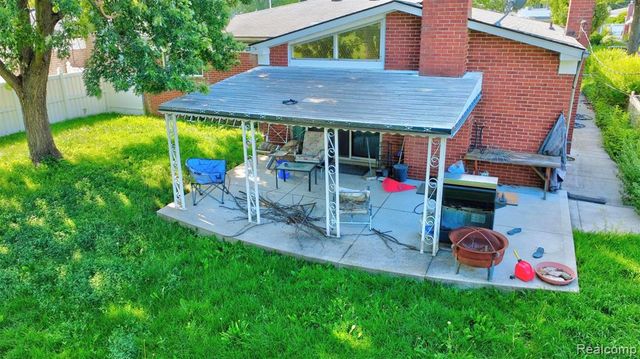 14535 Brohl Drive, Warren, MI 48088