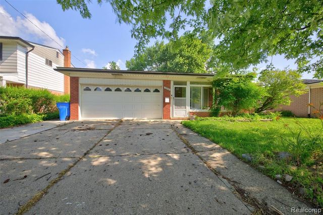 14535 Brohl Drive, Warren, MI 48088