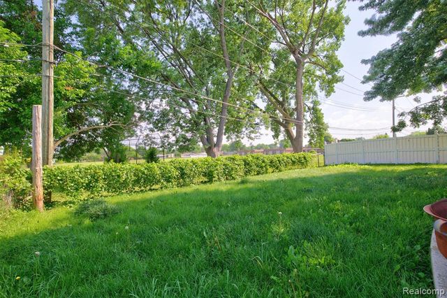 14535 Brohl Drive, Warren, MI 48088