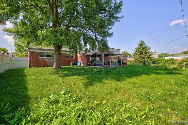 14535 Brohl Drive, Warren, MI 48088