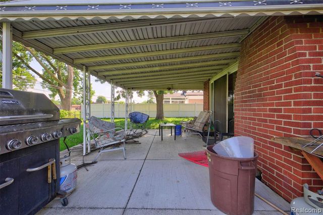 14535 Brohl Drive, Warren, MI 48088