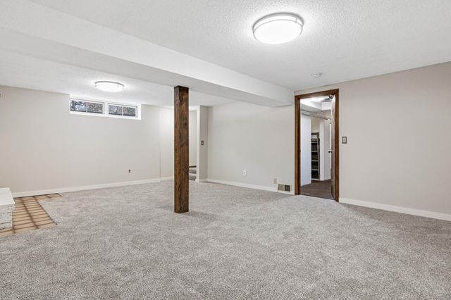 11250 Red Fox Drive, Maple Grove, MN 55369