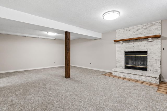 11250 Red Fox Drive, Maple Grove, MN 55369