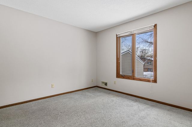 11250 Red Fox Drive, Maple Grove, MN 55369