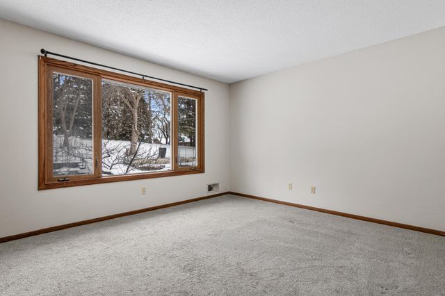 11250 Red Fox Drive, Maple Grove, MN 55369