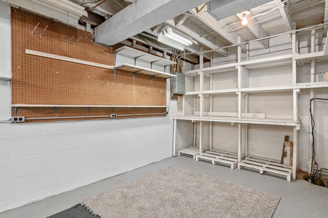 11250 Red Fox Drive, Maple Grove, MN 55369