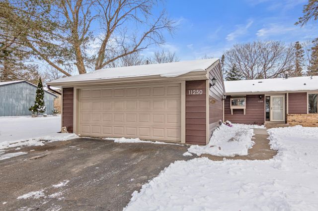 11250 Red Fox Drive, Maple Grove, MN 55369