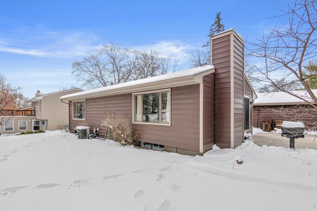 11250 Red Fox Drive, Maple Grove, MN 55369