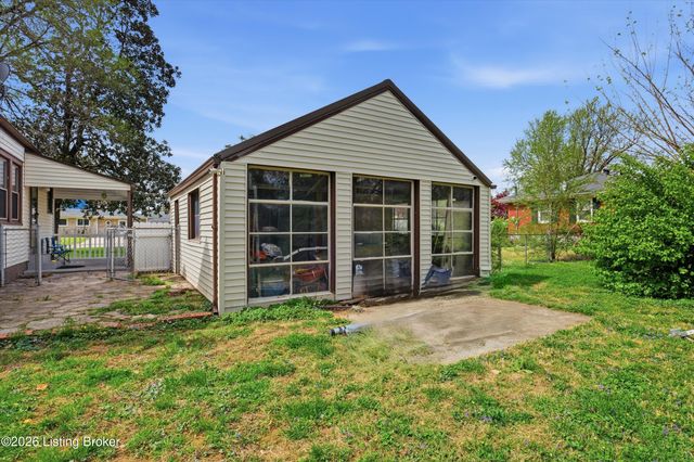 2907 Ralph Ave, Louisville, KY 40216
