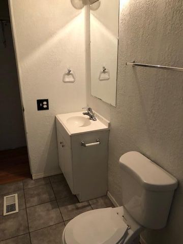 460-466 Richardson Drive, Bernalillo, NM 87004