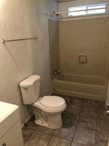 460-466 Richardson Drive, Bernalillo, NM 87004