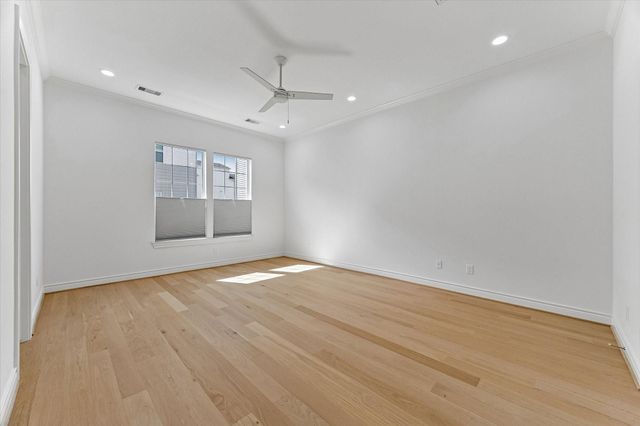 2813 Clinton Drive, Houston, TX 77020