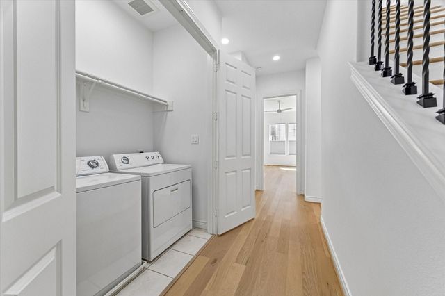 2813 Clinton Drive, Houston, TX 77020