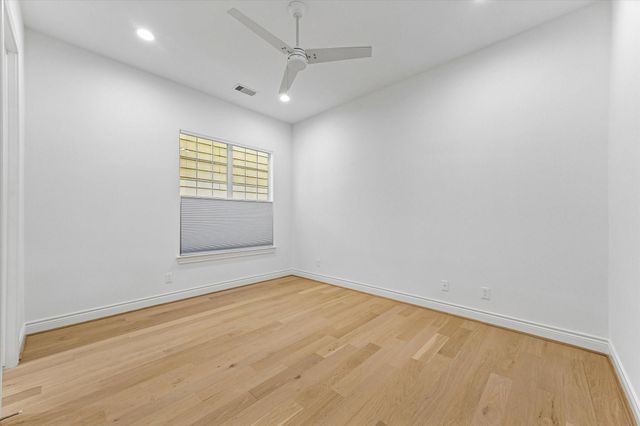 2813 Clinton Drive, Houston, TX 77020