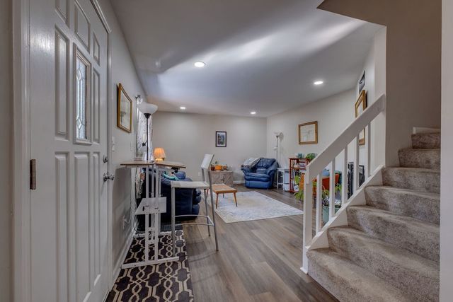 103 Cedarwood Ln, Madison, TN 37115