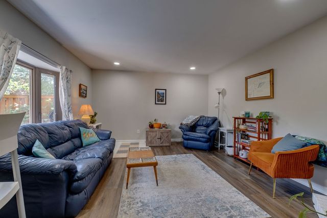 103 Cedarwood Ln, Madison, TN 37115