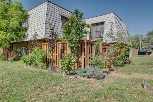 103 Cedarwood Ln, Madison, TN 37115