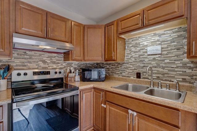 103 Cedarwood Ln, Madison, TN 37115