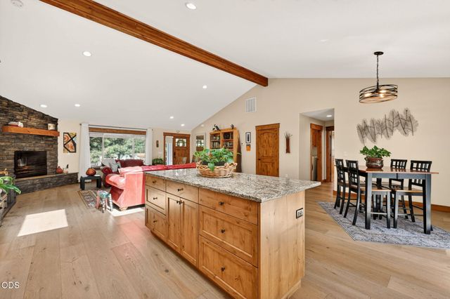 19563 Apache Road, Bend, OR 97702