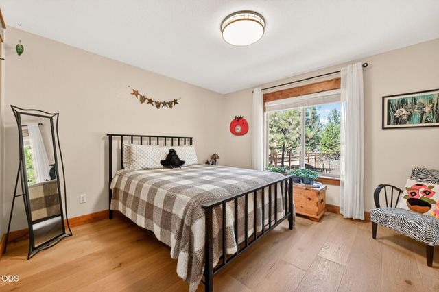 19563 Apache Road, Bend, OR 97702