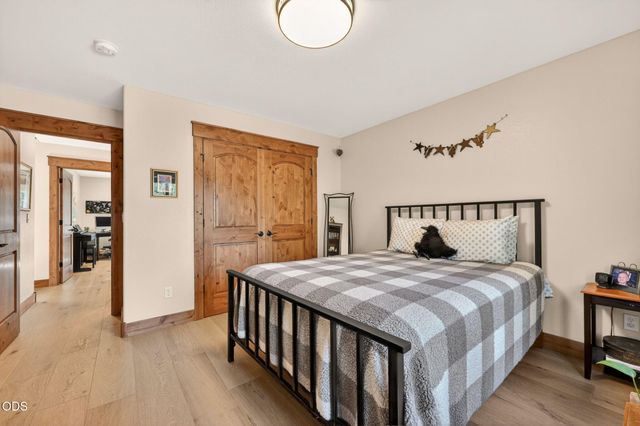 19563 Apache Road, Bend, OR 97702