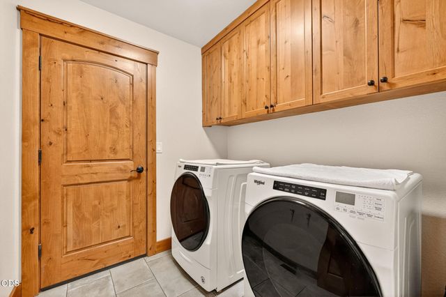 19563 Apache Road, Bend, OR 97702