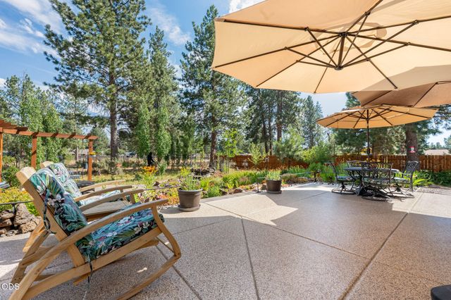 19563 Apache Road, Bend, OR 97702