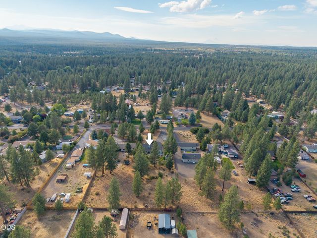 19563 Apache Road, Bend, OR 97702