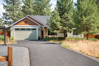 19563 Apache Road, Bend, OR 97702