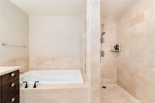 920 Granite Drive 412, Pasadena, CA 91101