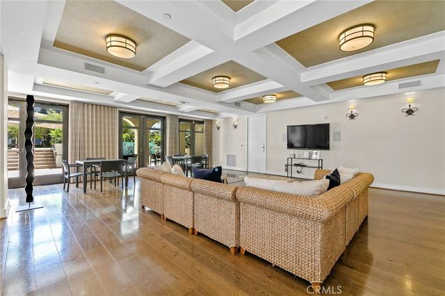 920 Granite Drive 412, Pasadena, CA 91101