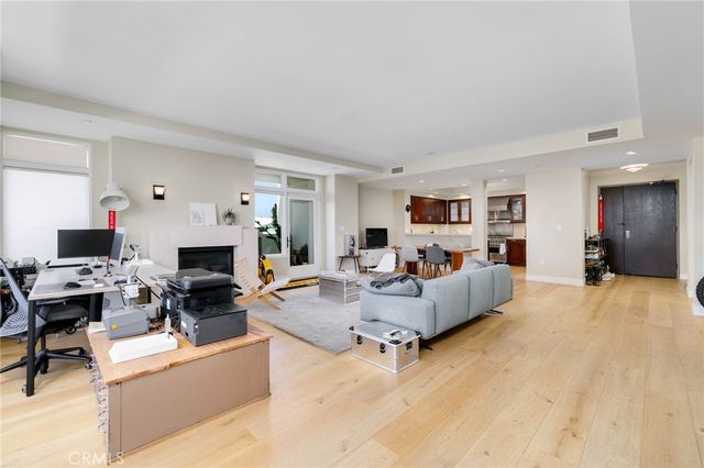 920 Granite Drive 412, Pasadena, CA 91101