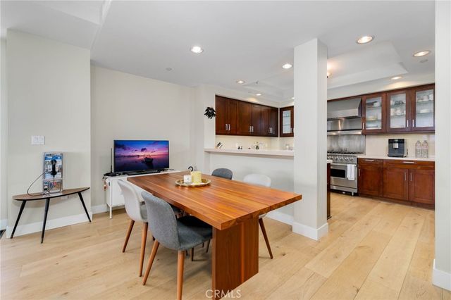 920 Granite Drive 412, Pasadena, CA 91101