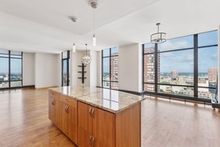 201 S 11th St 1700, Minneapolis, MN 55403