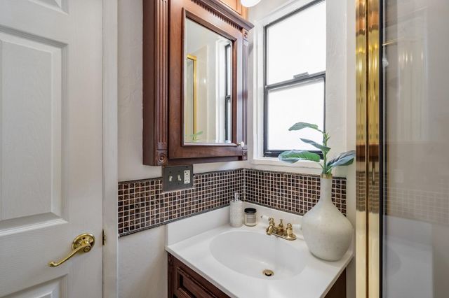 3900 Chilton Lane, San Bruno, CA 94066