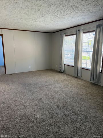 1414 Nardeer St., Novi, MI 48374