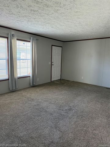 1414 Nardeer St., Novi, MI 48374