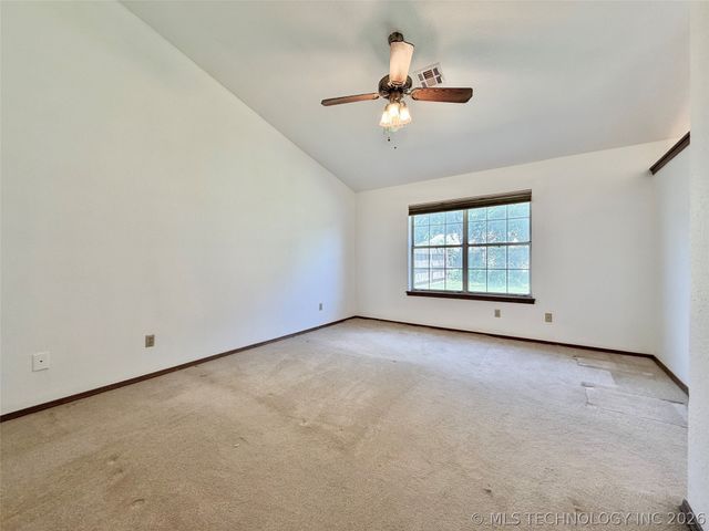 613 S Hemlock Avenue, Broken Arrow, OK 74012