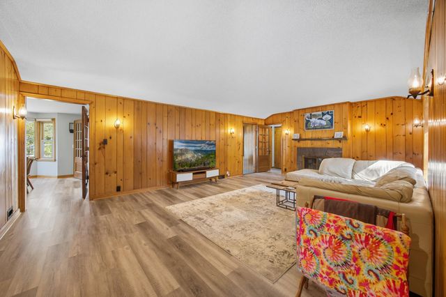 621 2nd Street S, Cold Spring, MN 56320