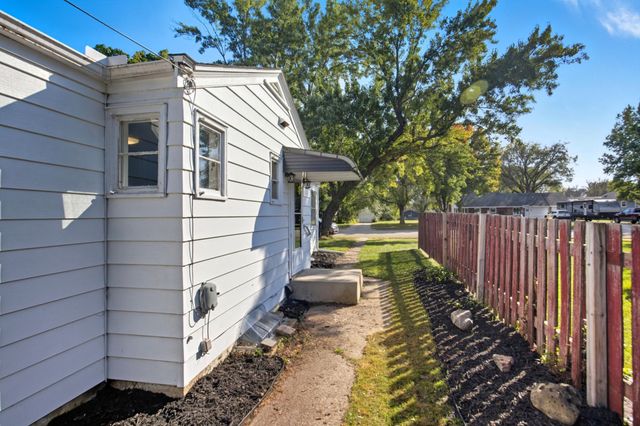 621 2nd Street S, Cold Spring, MN 56320