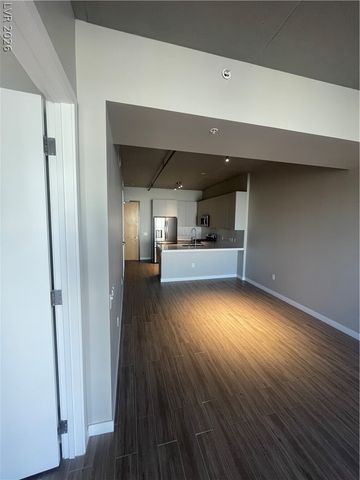 353 East Bonneville Avenue 405, Las Vegas, NV 89101
