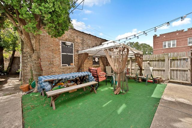 7800 S Aberdeen Street, Chicago, IL 60620