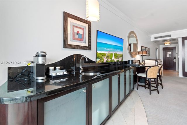 4391 Collins Ave 803, Miami Beach, FL 33140