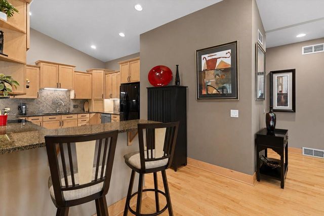 625 Nightingale Lane, Cottage Grove, WI 53527