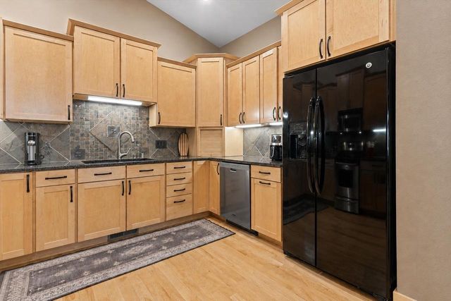 625 Nightingale Lane, Cottage Grove, WI 53527